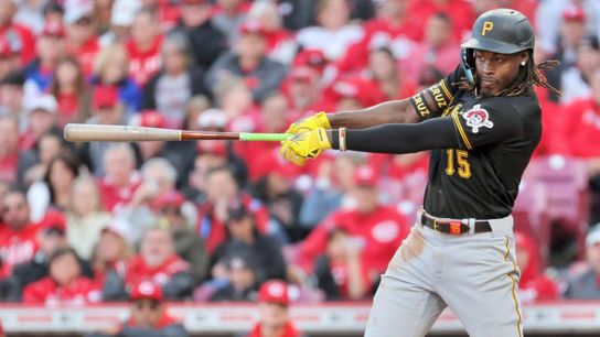 Freeze Frame: Cruz pounces on power-vs.-power matchup taken in Cincinnati (Pirates)